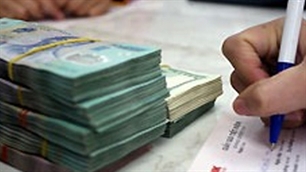 Lãi suất giảm ở hầu hết các kỳ hạn